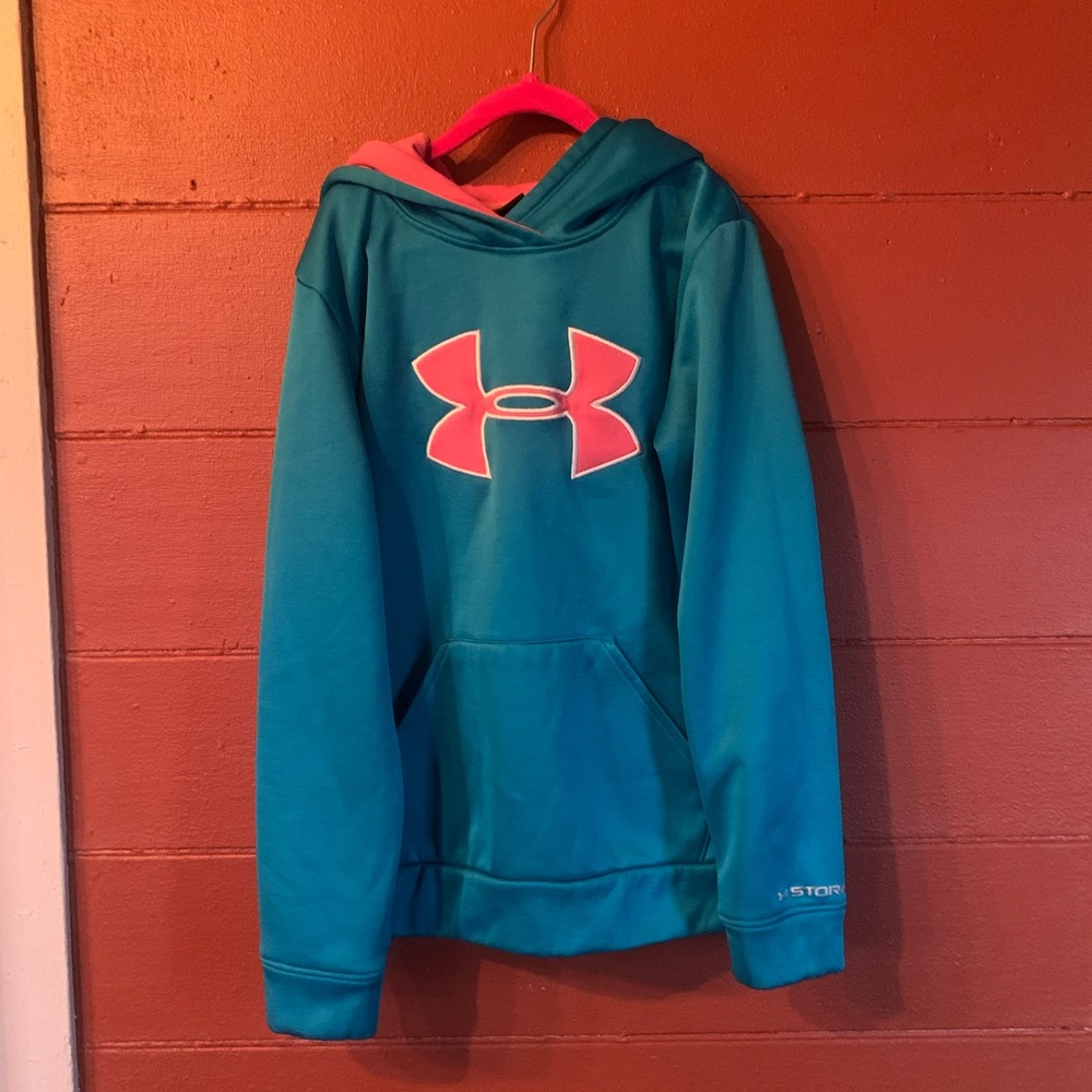 Lightly Used Girls Under Armour hooded sweatshirt